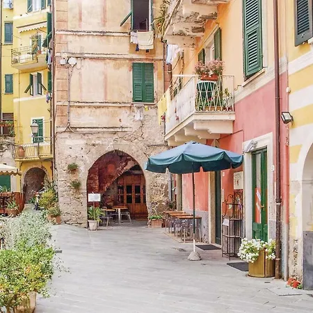 Apartmán 0-bedroom In Ortonovo Marinella di Sarzana